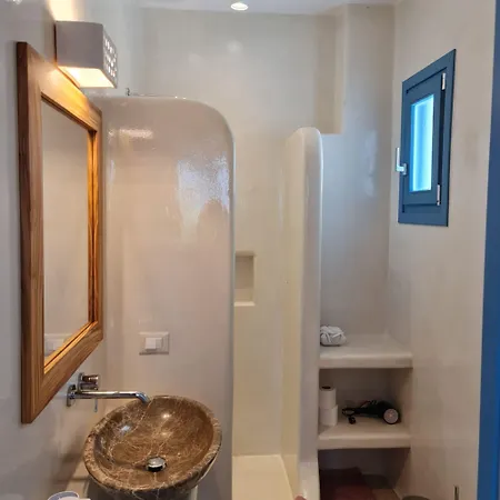Tilos Apartment *