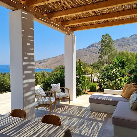 Tilos Apartment *