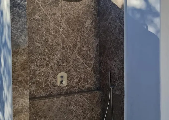 Tilos * 里瓦的亚